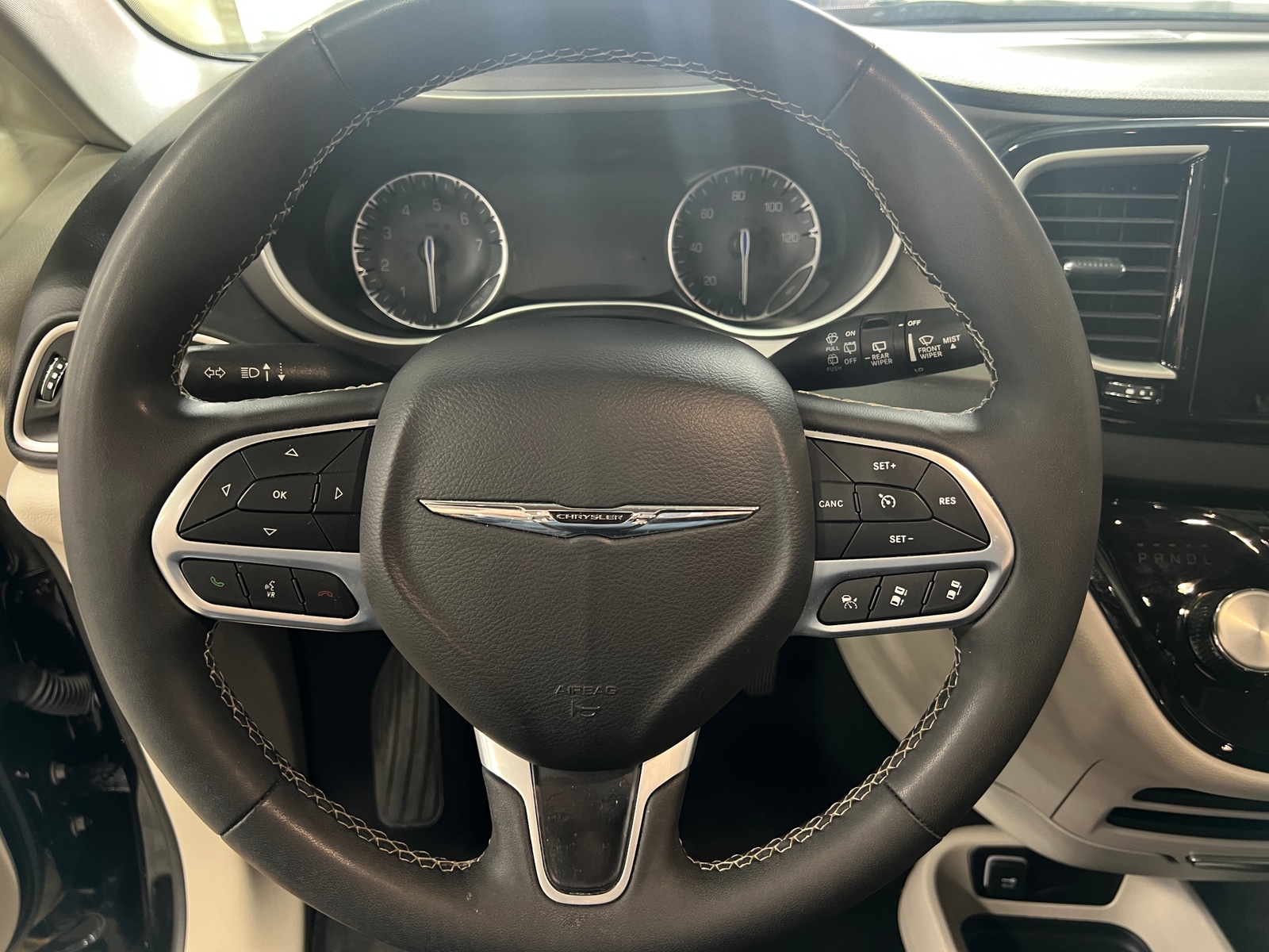Thumbnail: 2024 Chrysler Pacifica - 4