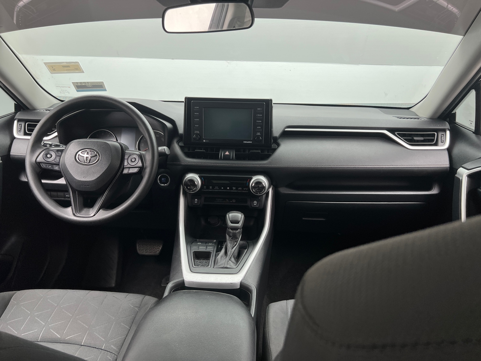 Thumbnail: 2020 Toyota RAV4 - 3