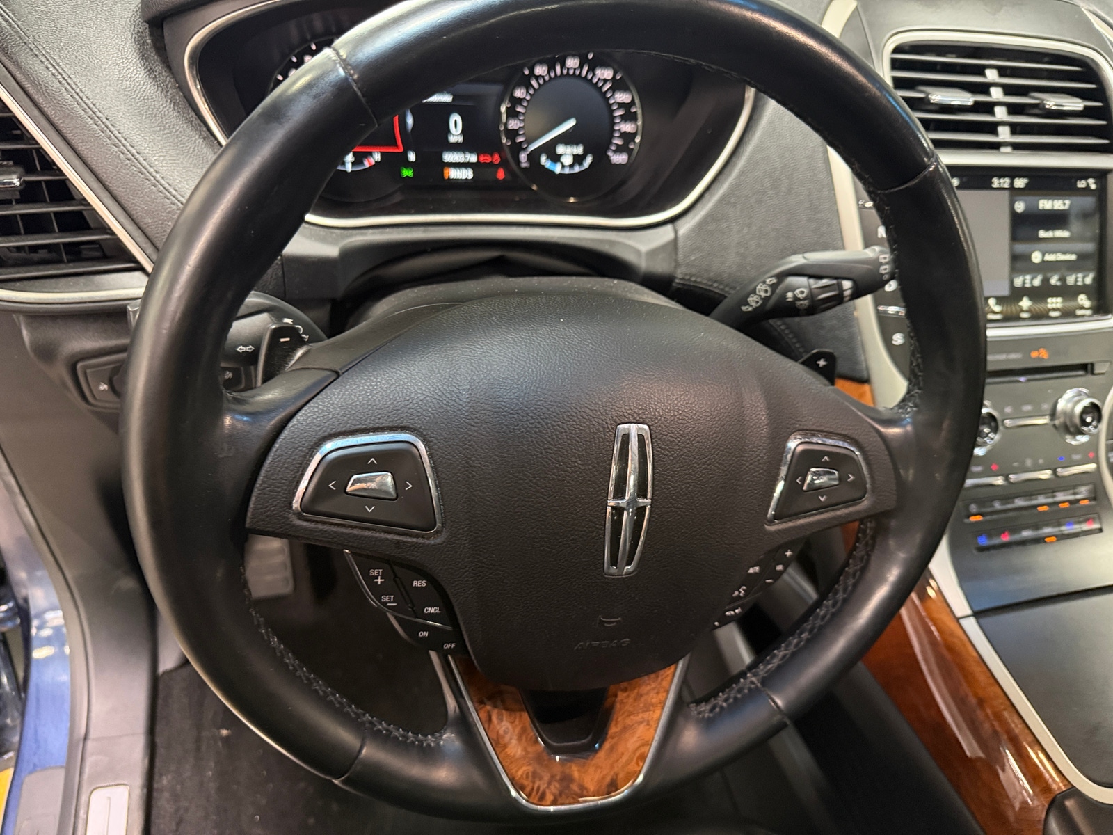 Thumbnail: 2017 Lincoln MKX - 4