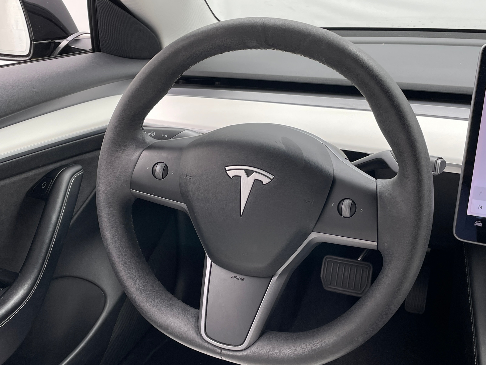 Thumbnail: 2021 Tesla Model 3 - 4
