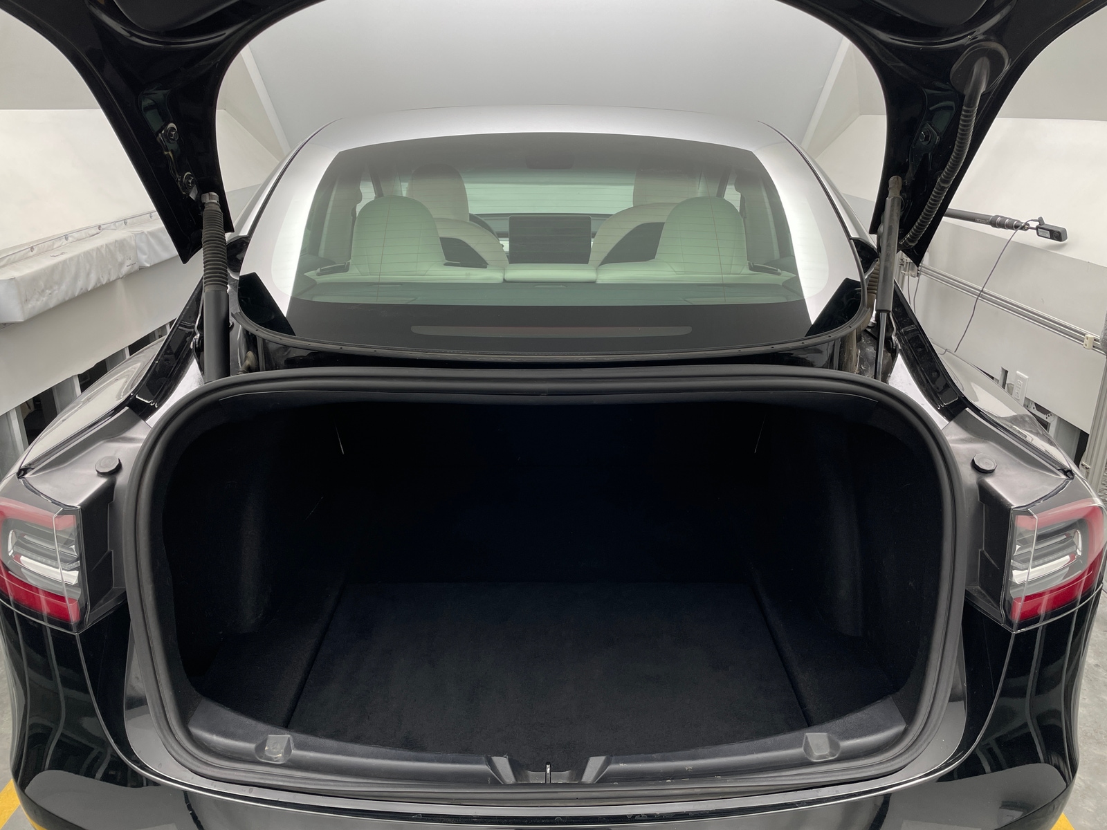 Thumbnail: 2021 Tesla Model 3 - 6