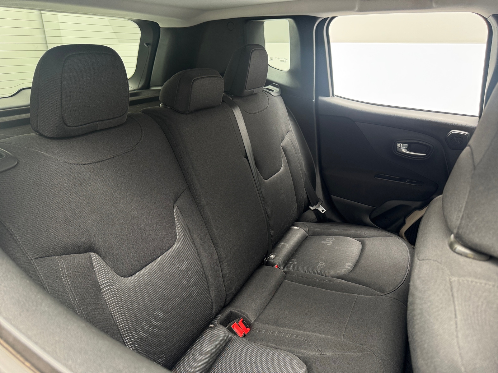 Thumbnail: 2017 Jeep Renegade - 6