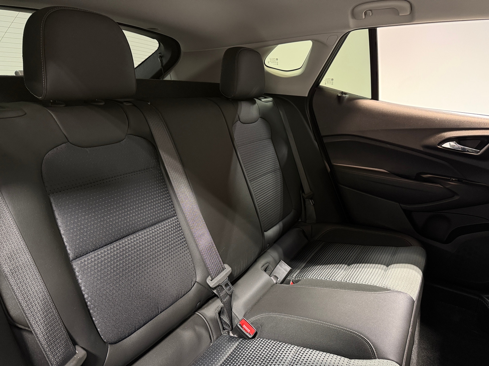 Thumbnail: 2025 Chevrolet Trax - 5