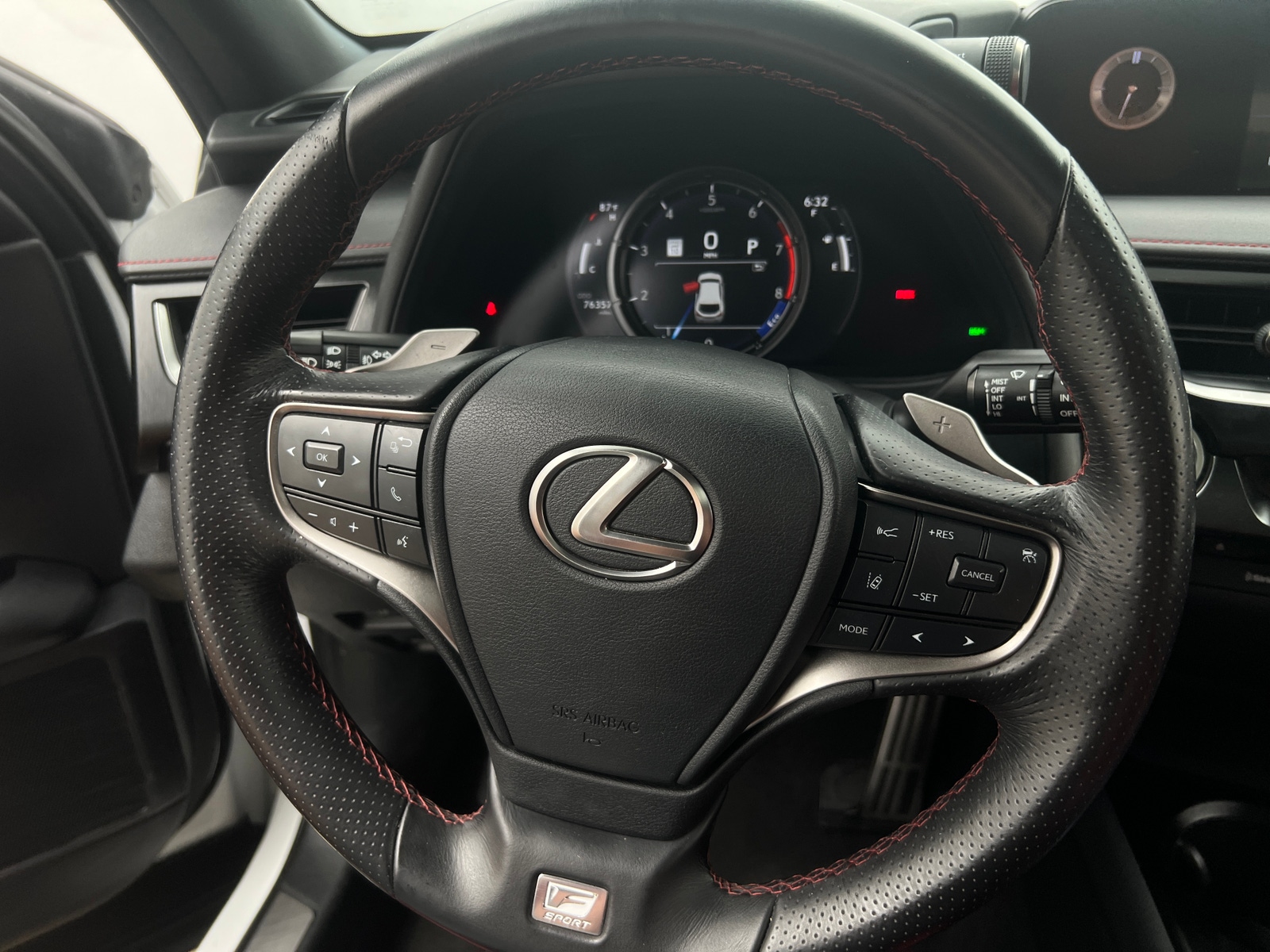Thumbnail: 2021 Lexus UX - 4