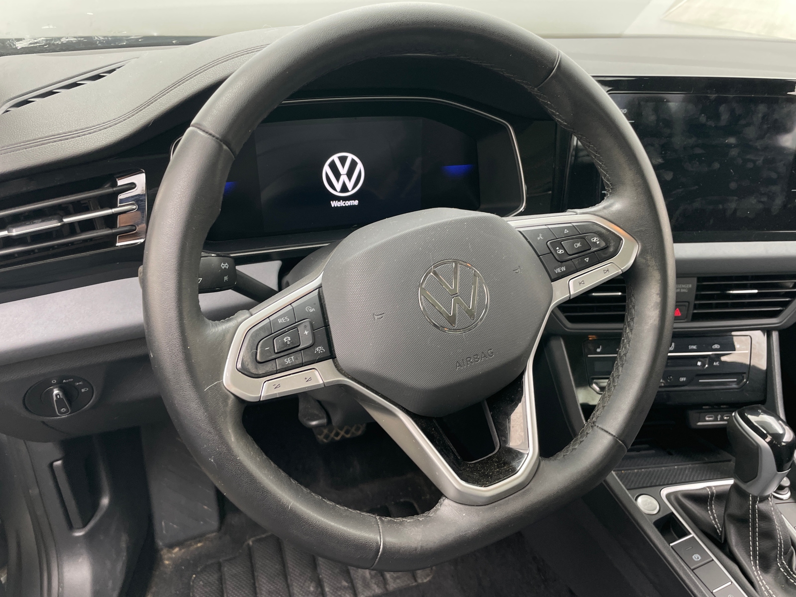 Thumbnail: 2025 Volkswagen Jetta - 4