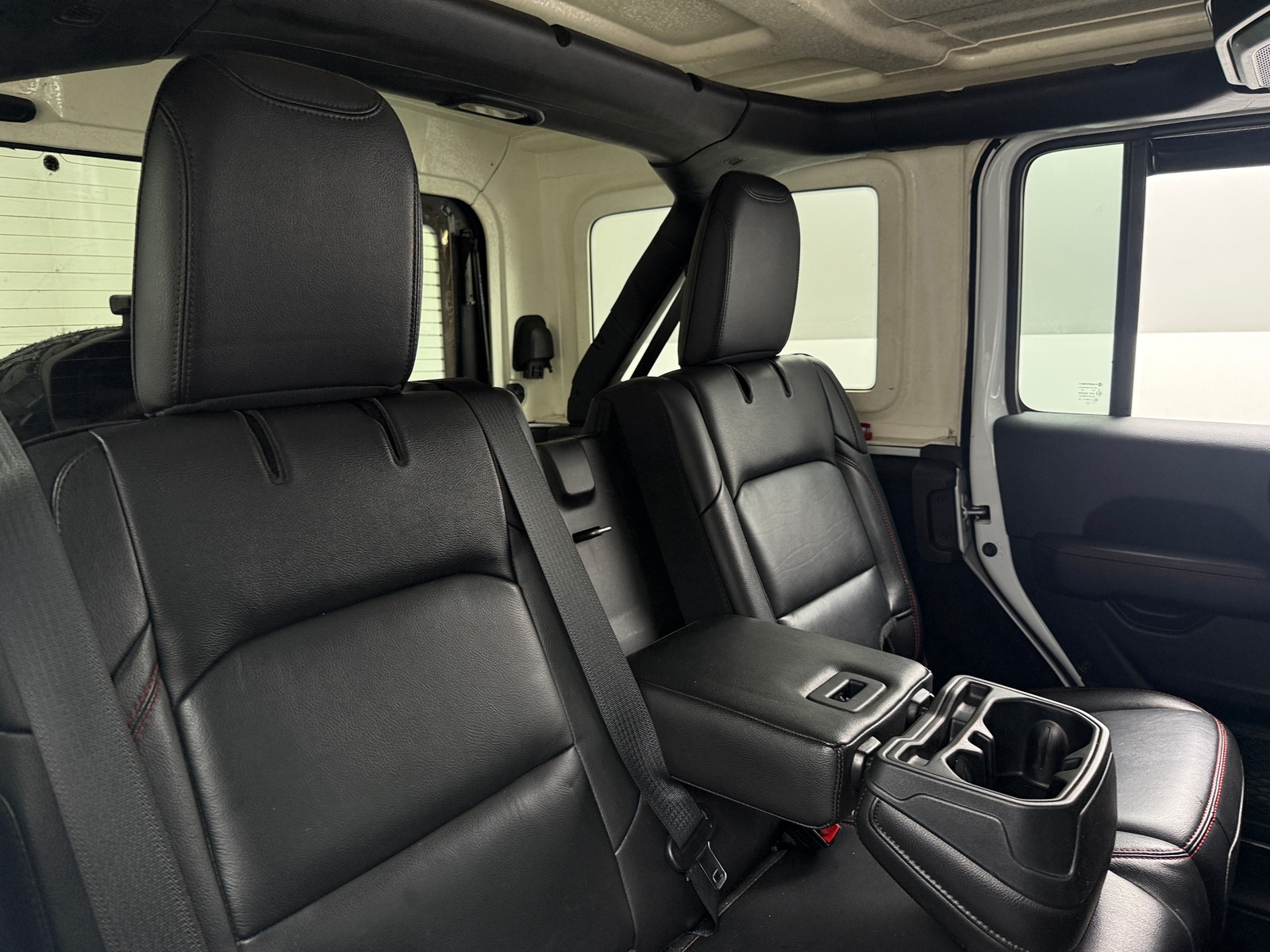 Thumbnail: 2021 Jeep Wrangler - 5