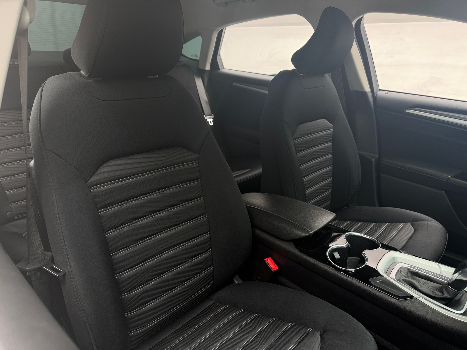 Thumbnail: 2016 Ford Fusion - 2