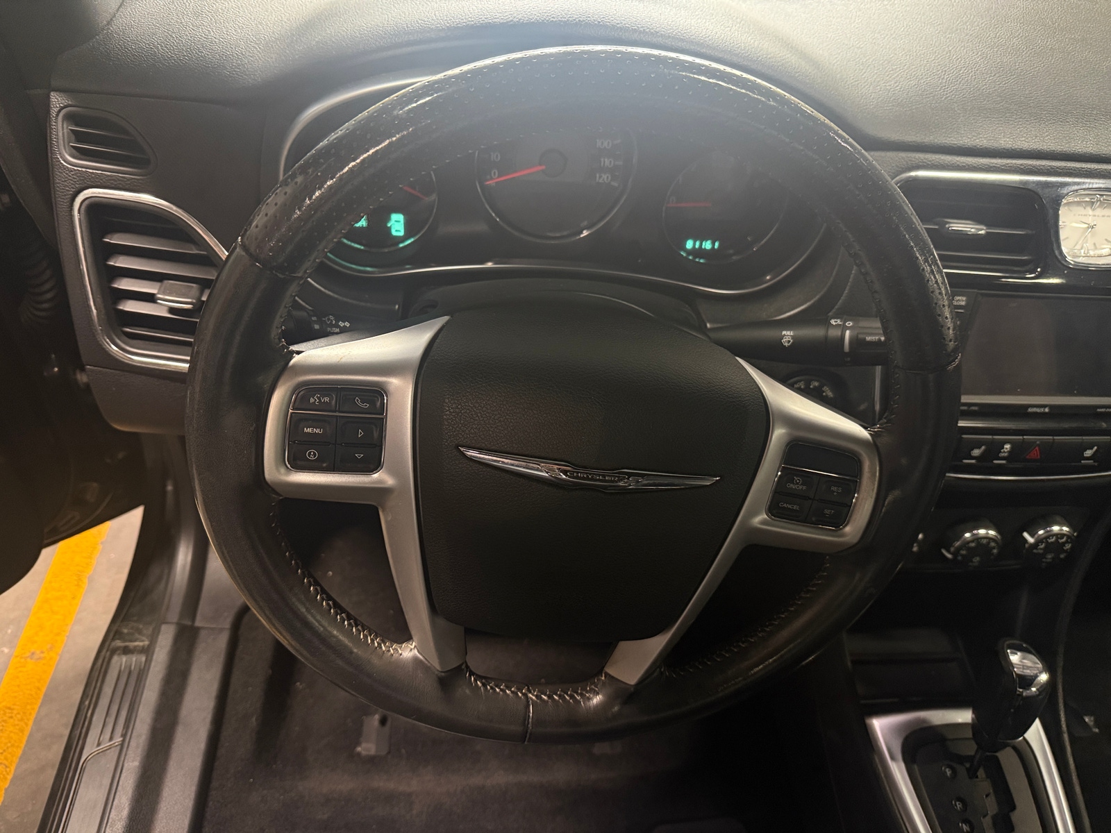 Thumbnail: 2012 Chrysler 200 - 4