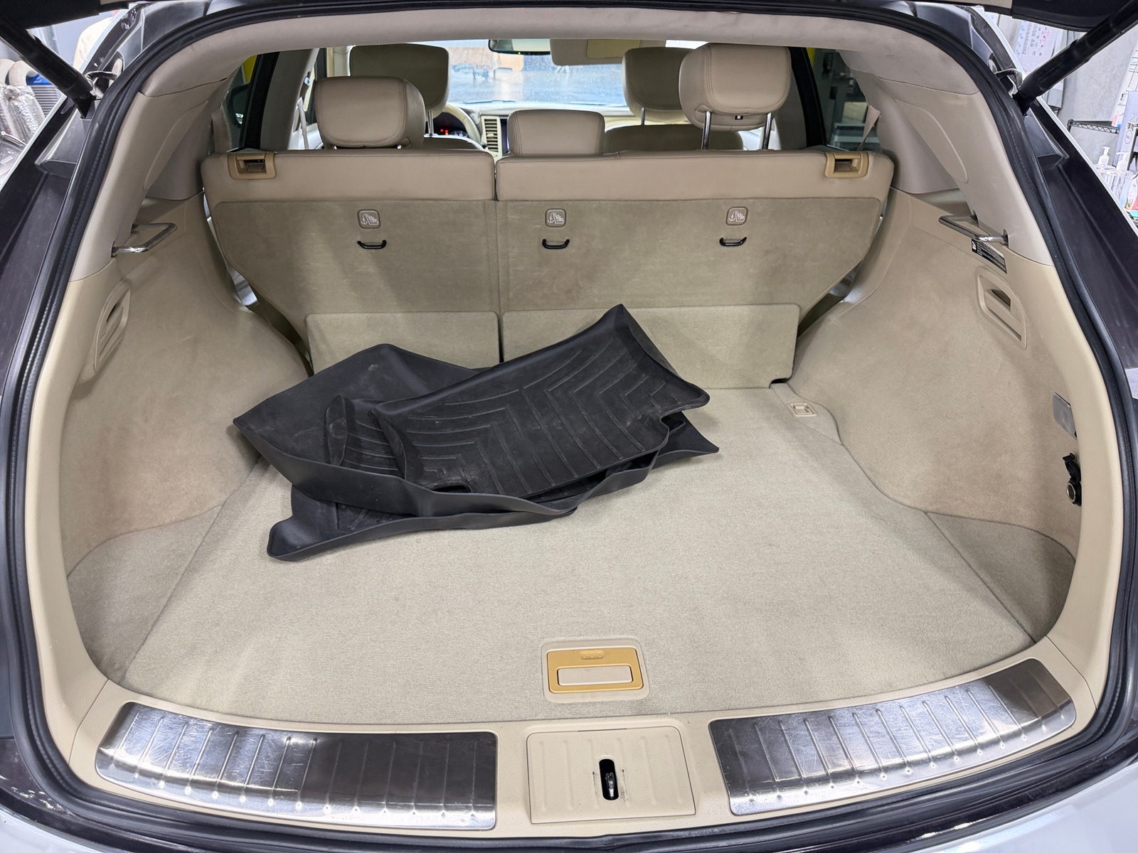 Thumbnail: 2013 INFINITI FX37 - 6