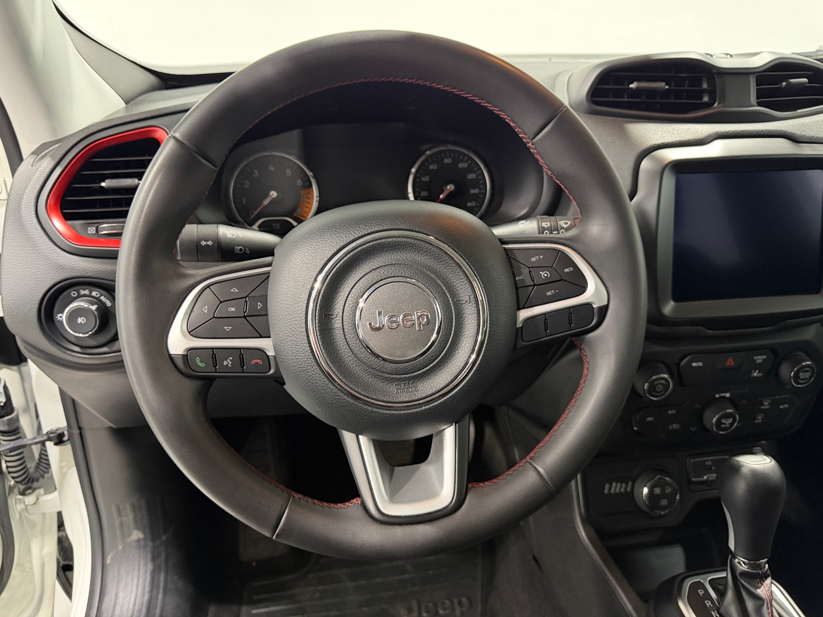 Thumbnail: 2023 Jeep Renegade - 5