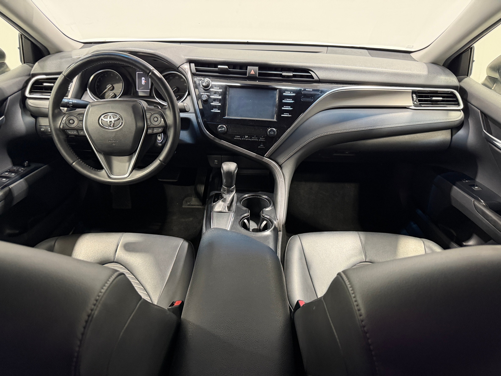 Thumbnail: 2018 Toyota Camry - 3