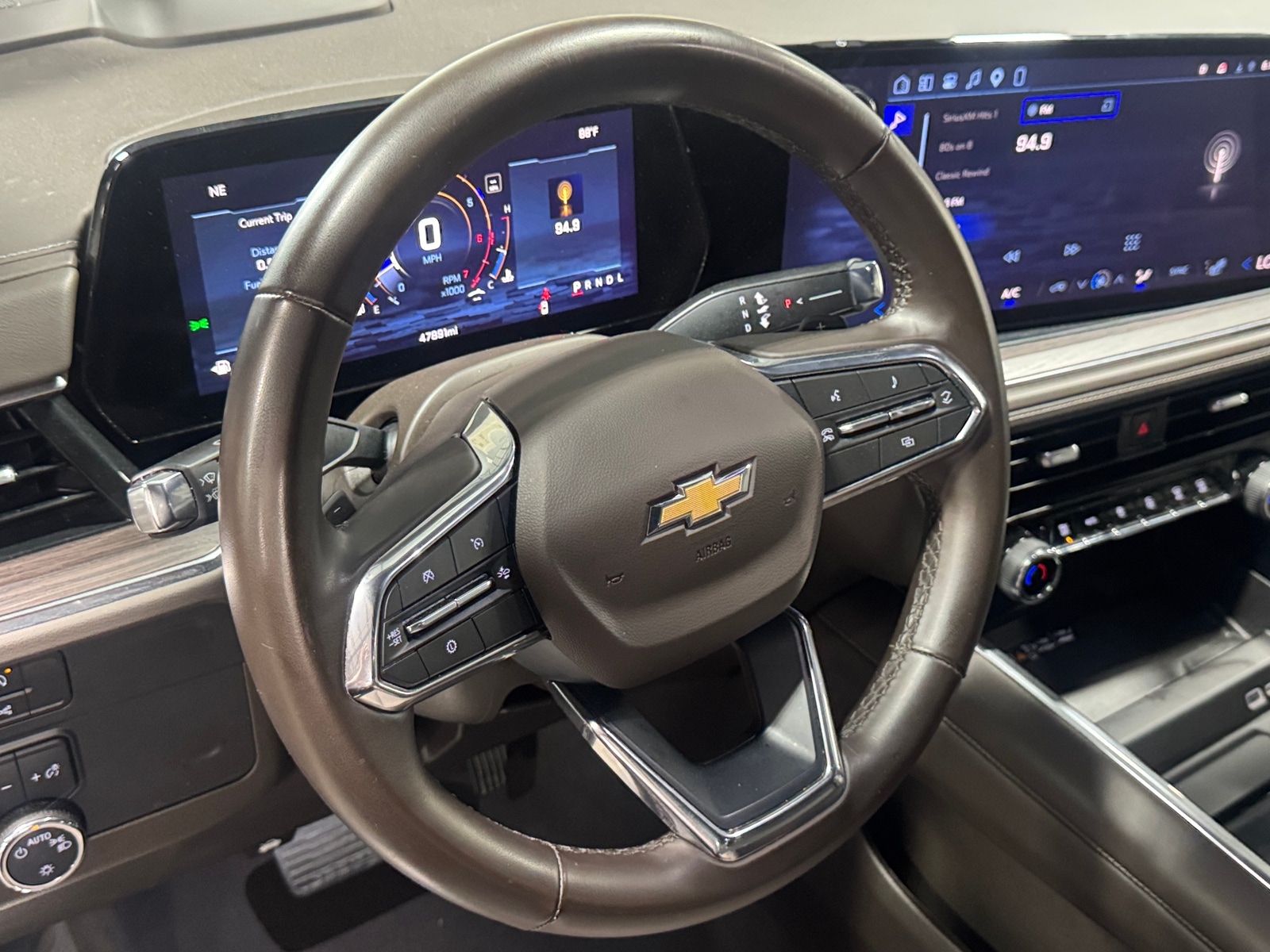 Thumbnail: 2025 Chevrolet Tahoe - 4