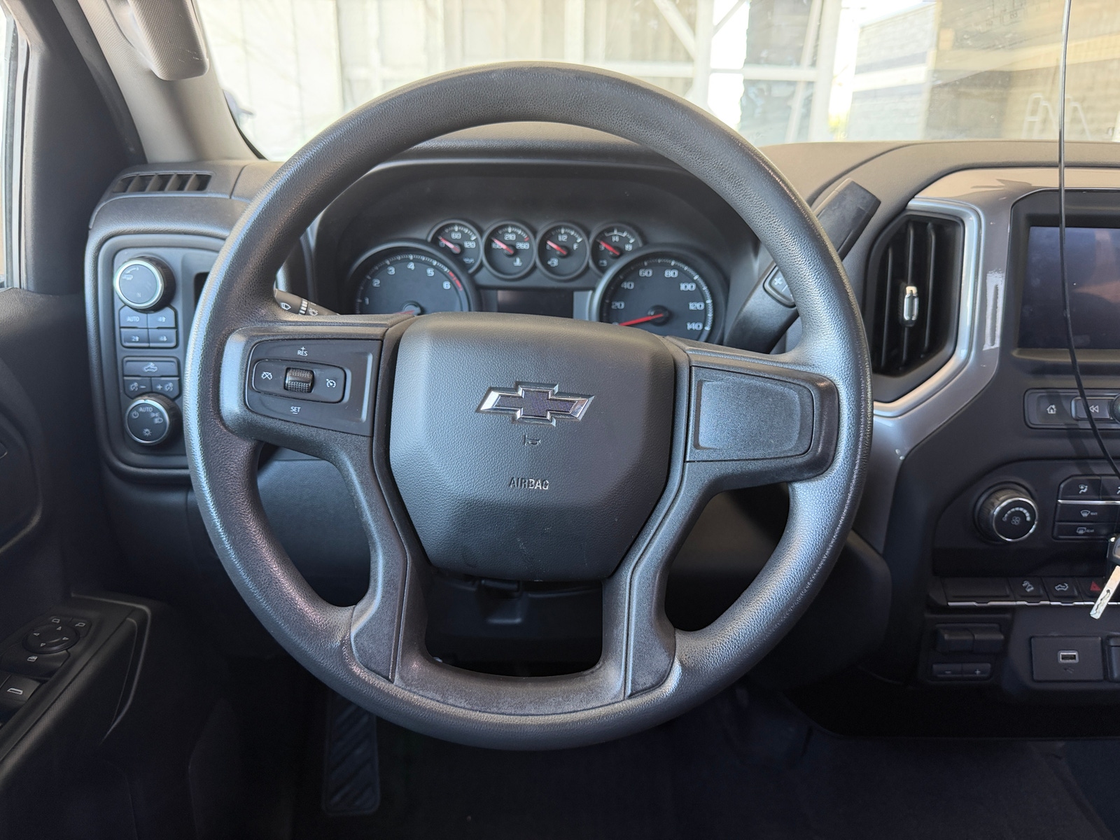 Thumbnail: 2020 Chevrolet Silverado 1500 - 5
