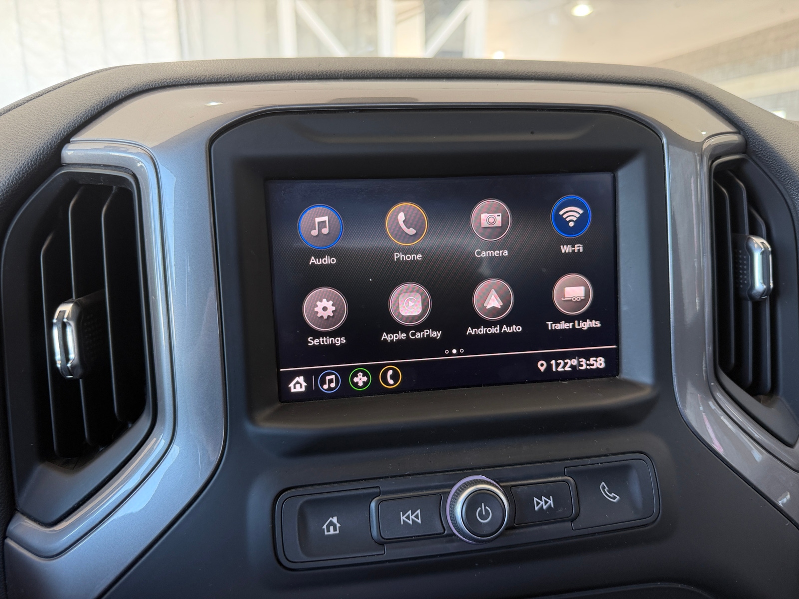 Thumbnail: 2020 Chevrolet Silverado 1500 - 4