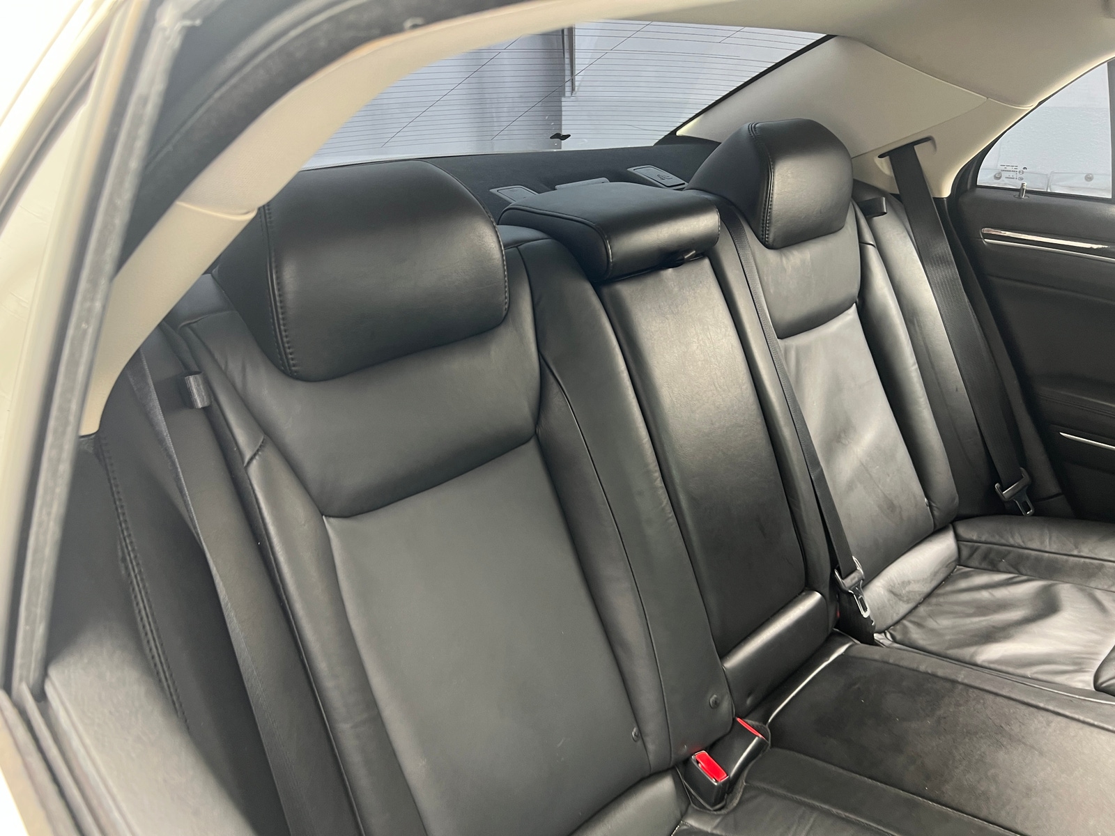 Thumbnail: 2018 Chrysler 300 - 5