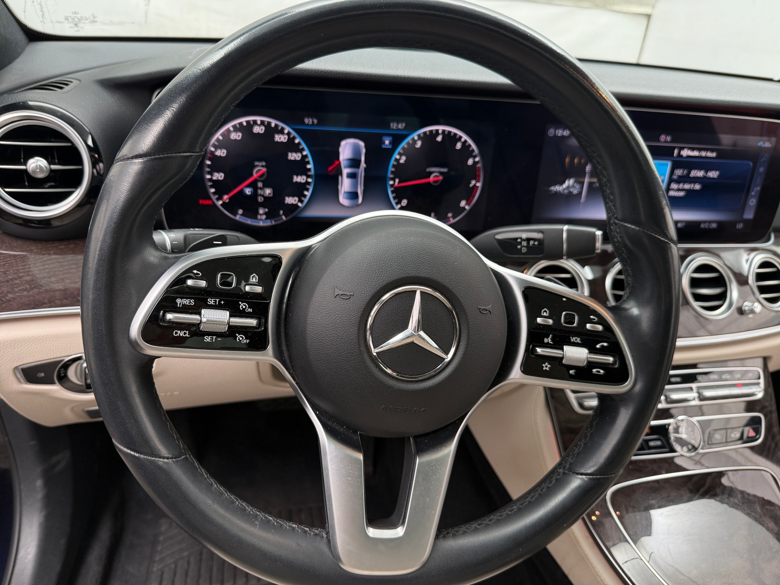 Thumbnail: 2020 Mercedes-Benz E-Class - 4