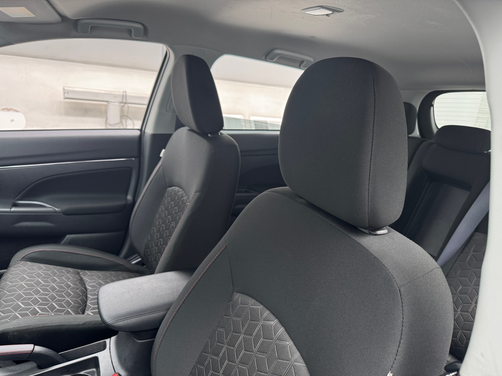 Thumbnail: 2026 Mitsubishi Outlander Sport - 2