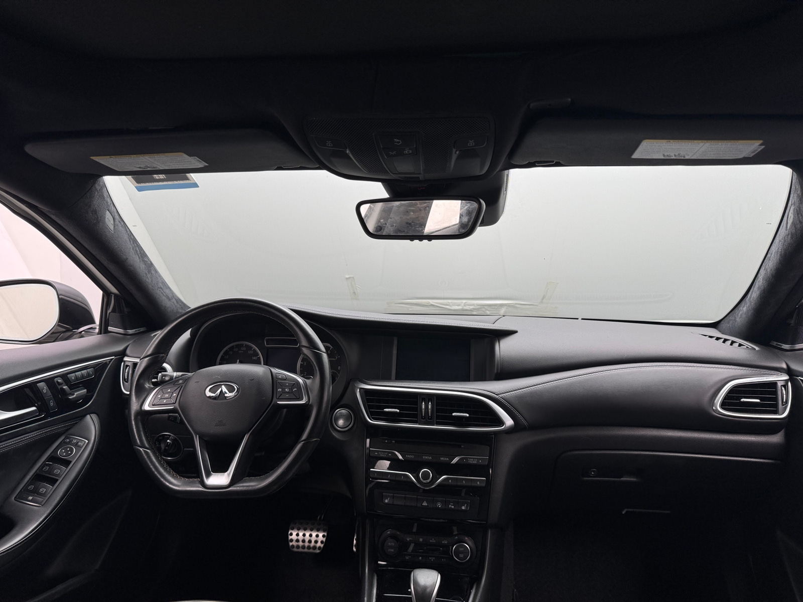 Thumbnail: 2018 INFINITI QX30 - 2