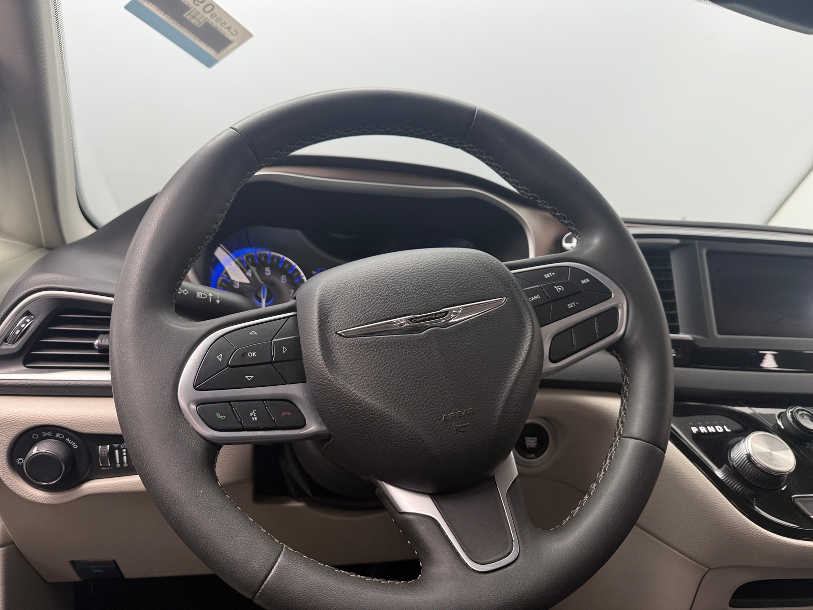 Thumbnail: 2024 Chrysler Voyager - 5