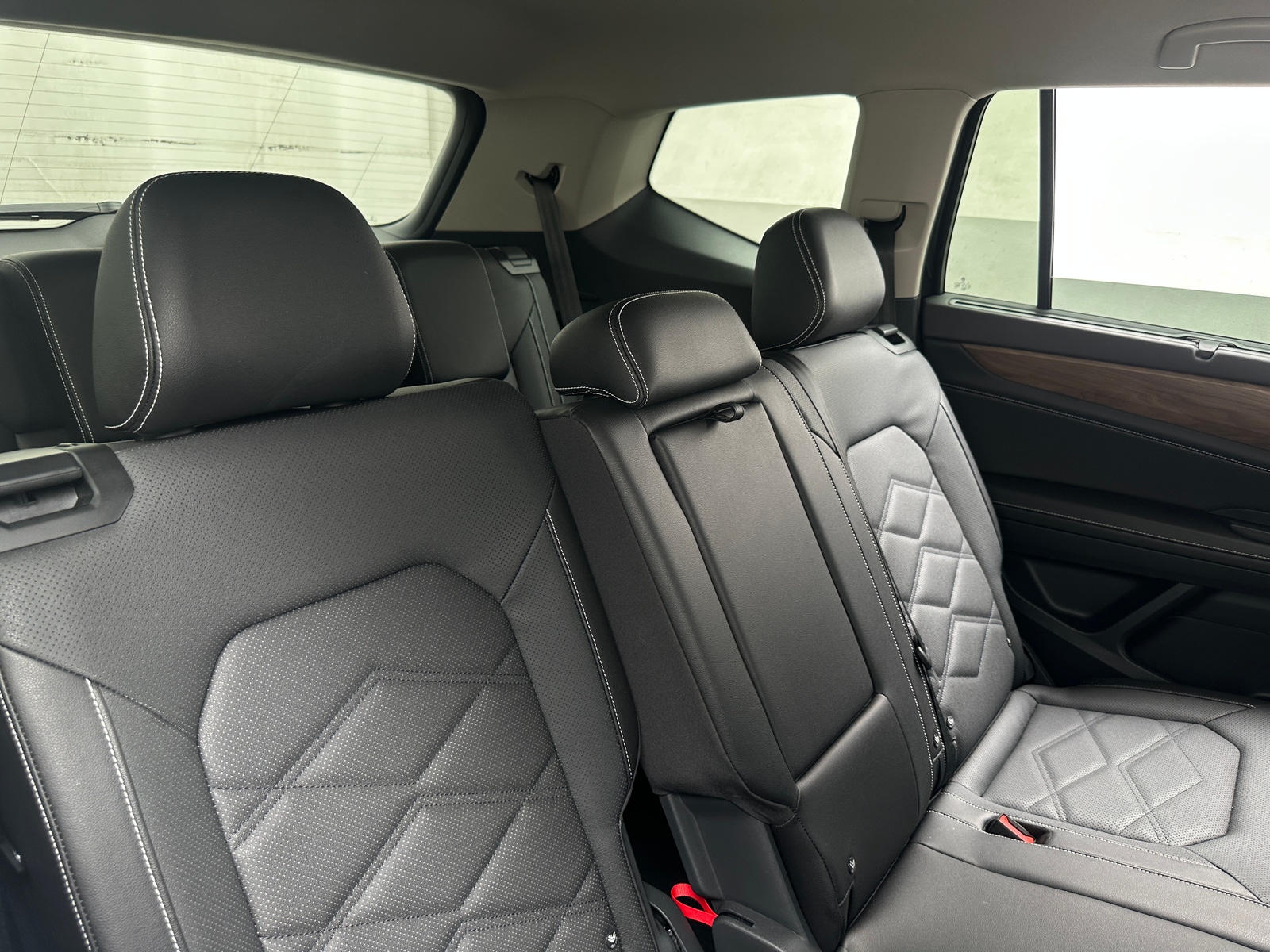 Thumbnail: 2026 Volkswagen Atlas - 5