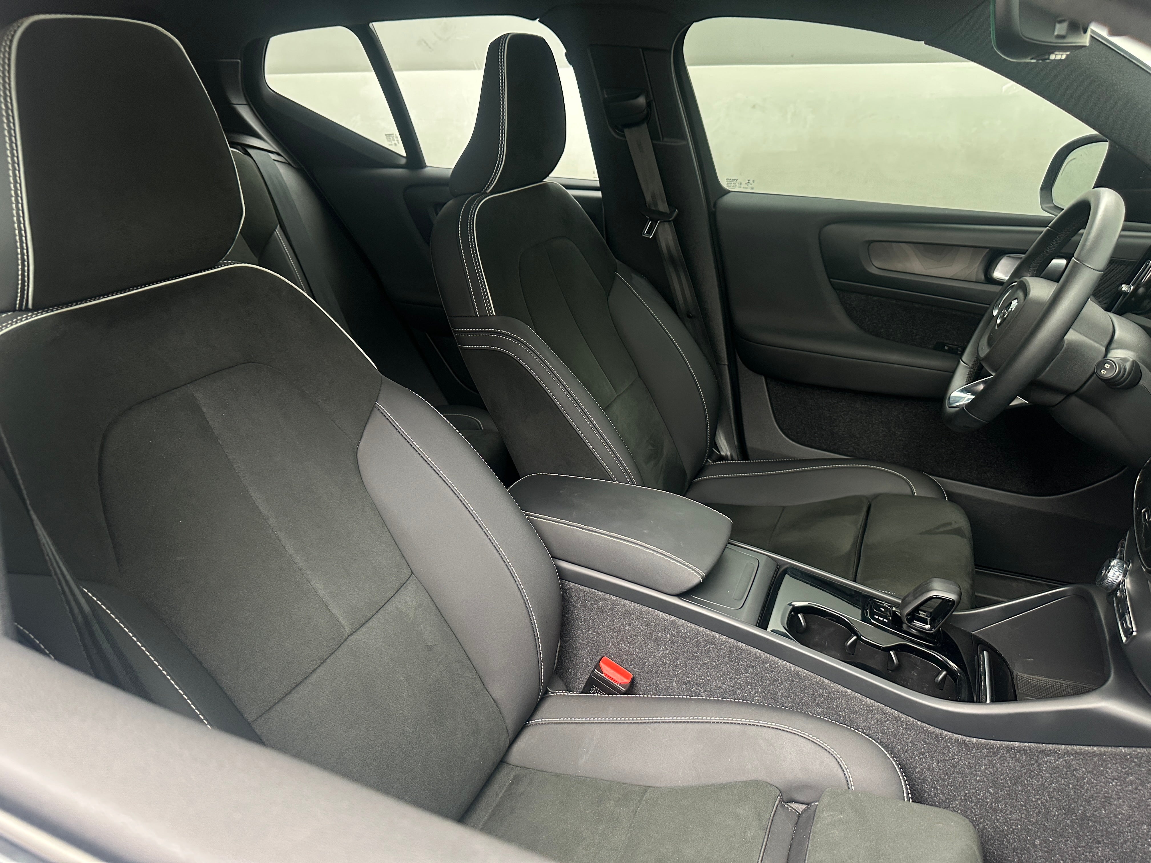 Used 2023 Volvo XC40 Plus with VIN YV4ED3UL3P2981646 for sale in Pewaukee, WI