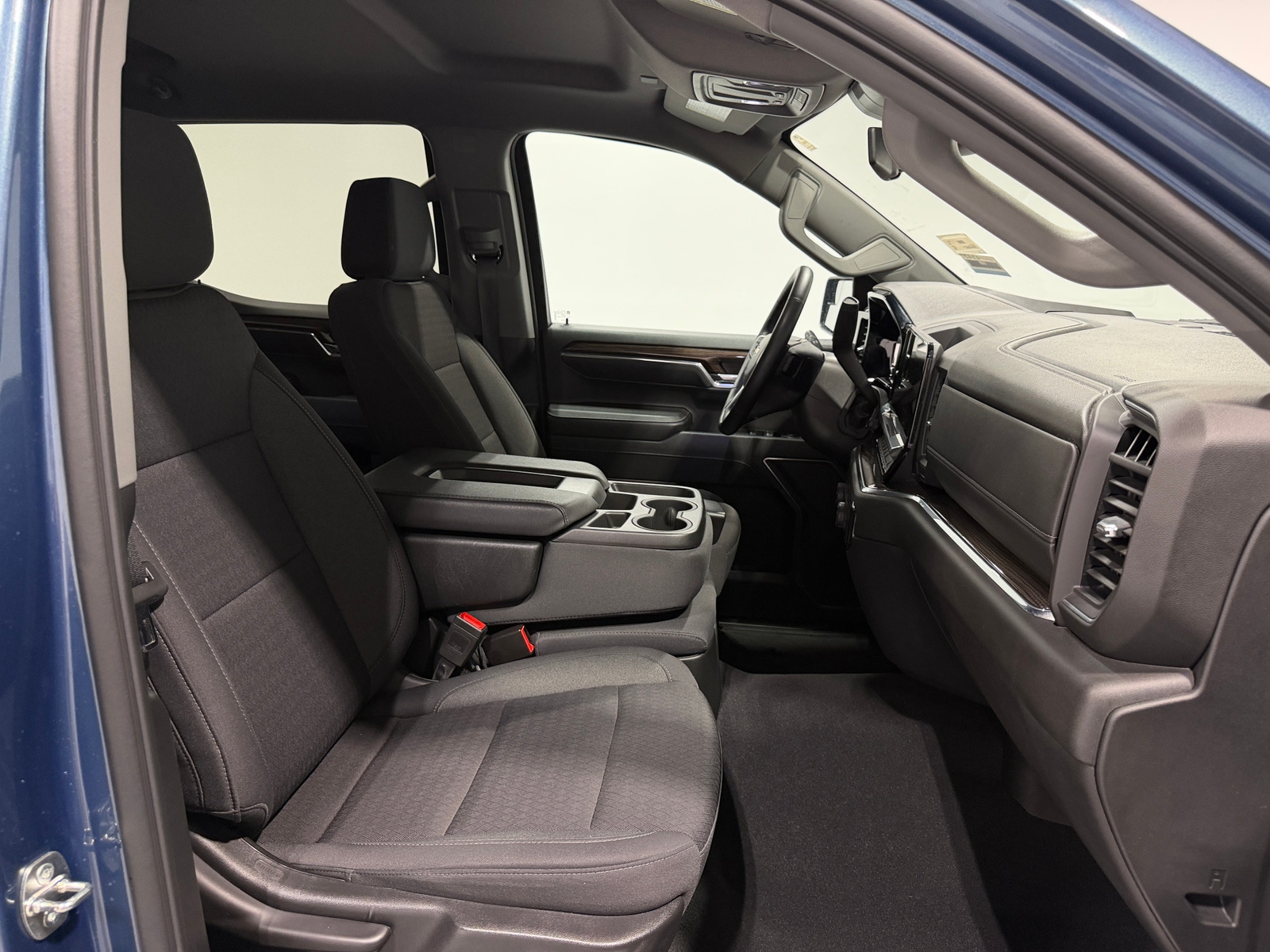 Thumbnail: 2024 Chevrolet Silverado 1500 - 2