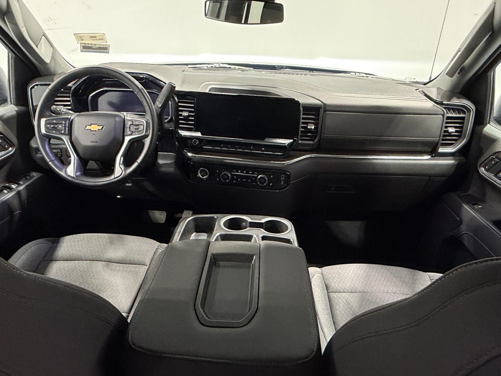 Thumbnail: 2024 Chevrolet Silverado 1500 - 3