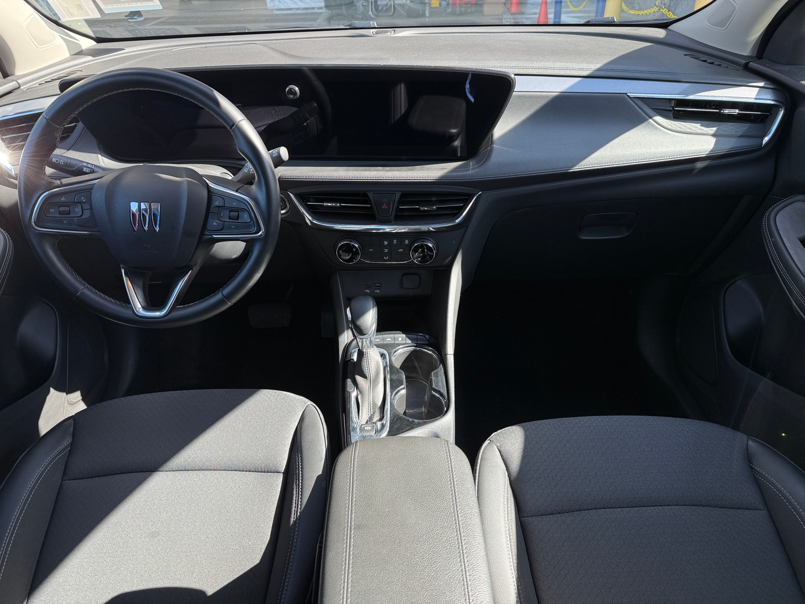 Thumbnail: 2025 Buick Encore GX - 2