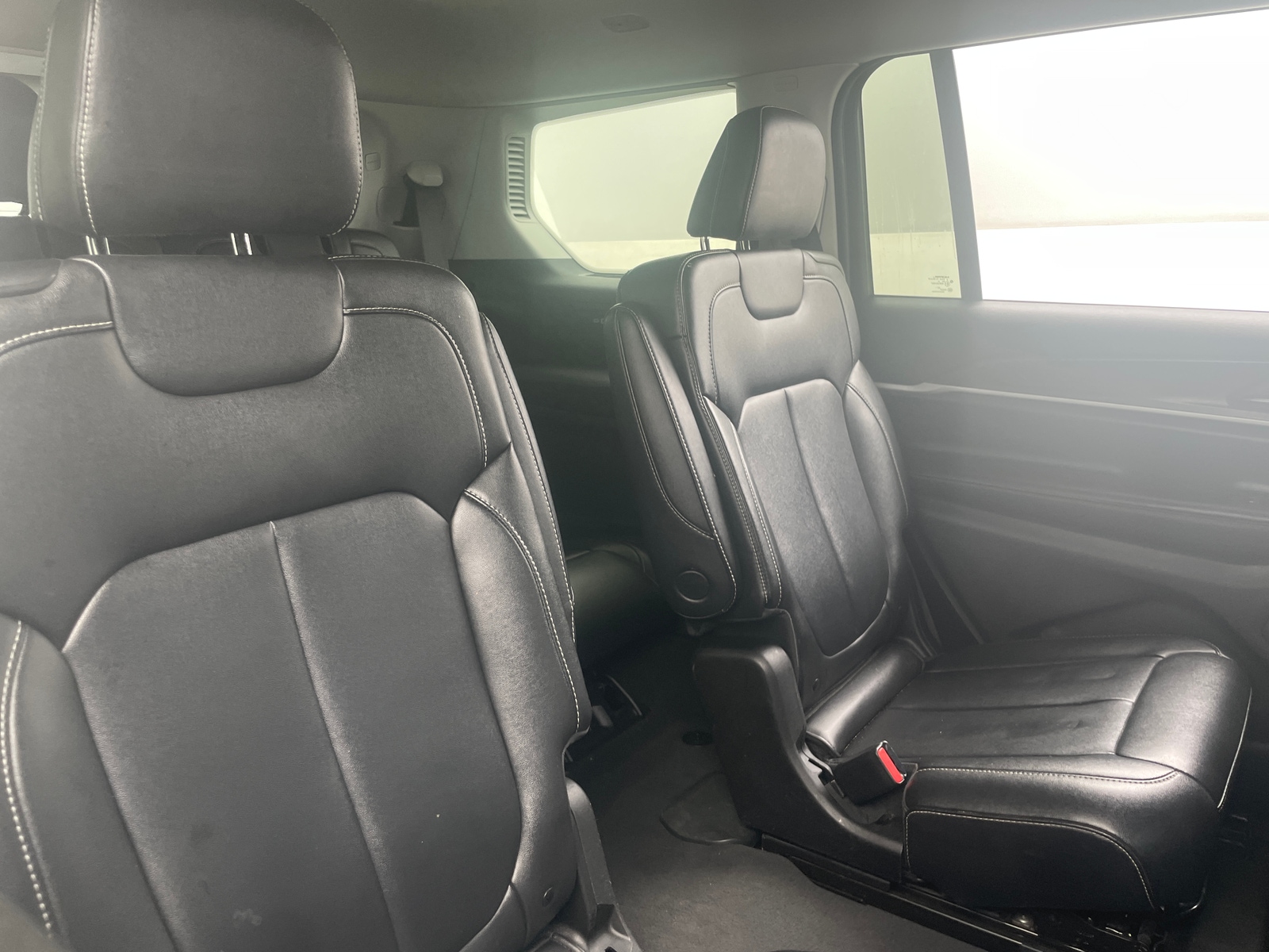 Thumbnail: 2023 Jeep Grand Cherokee L - 5