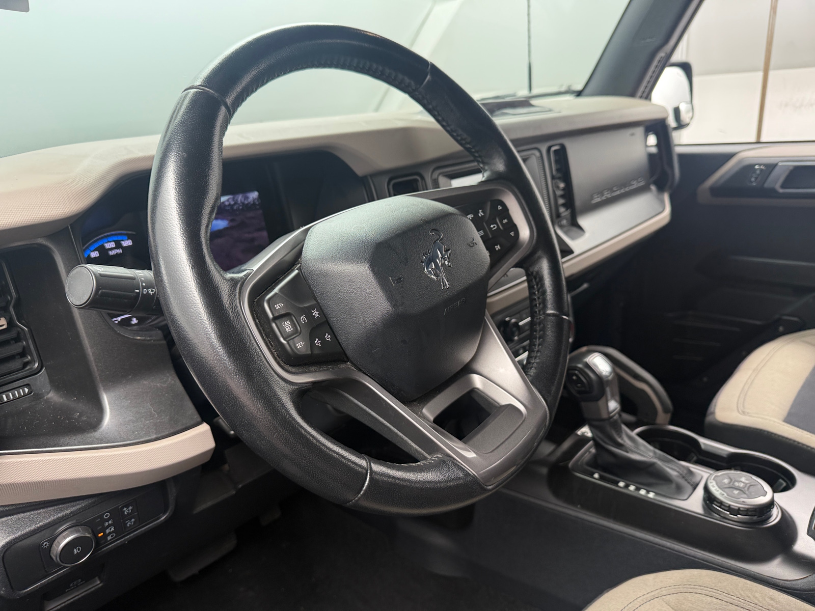 Thumbnail: 2021 Ford Bronco - 5