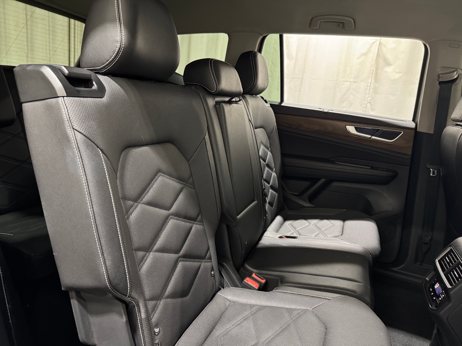 Thumbnail: 2026 Volkswagen Atlas - 5