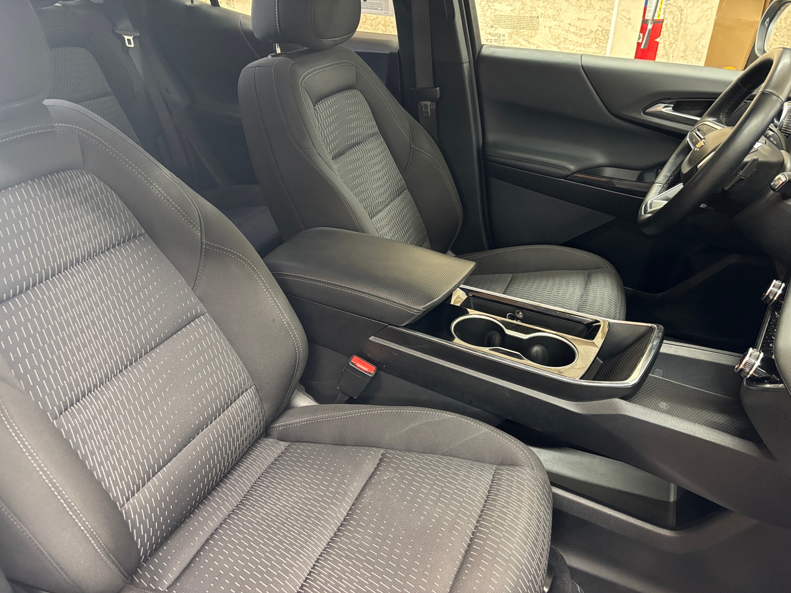 Thumbnail: 2025 Chevrolet Equinox - 2