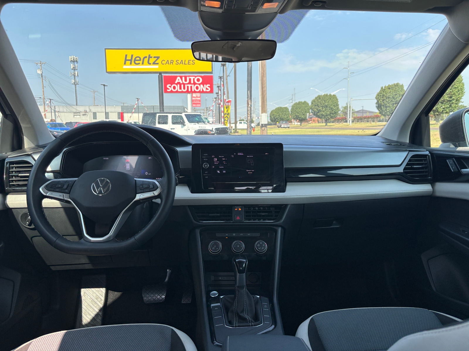 Thumbnail: 2026 Volkswagen Taos - 3