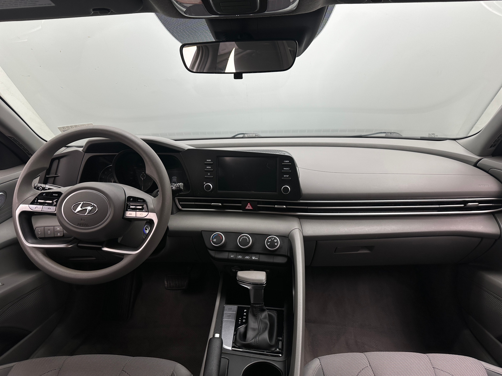 Thumbnail: 2023 Hyundai Elantra - 3