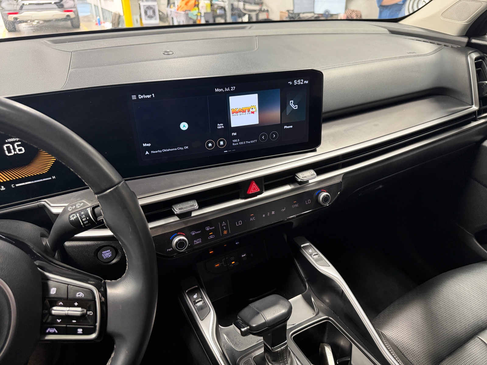 Thumbnail: 2024 Kia Sorento - 3