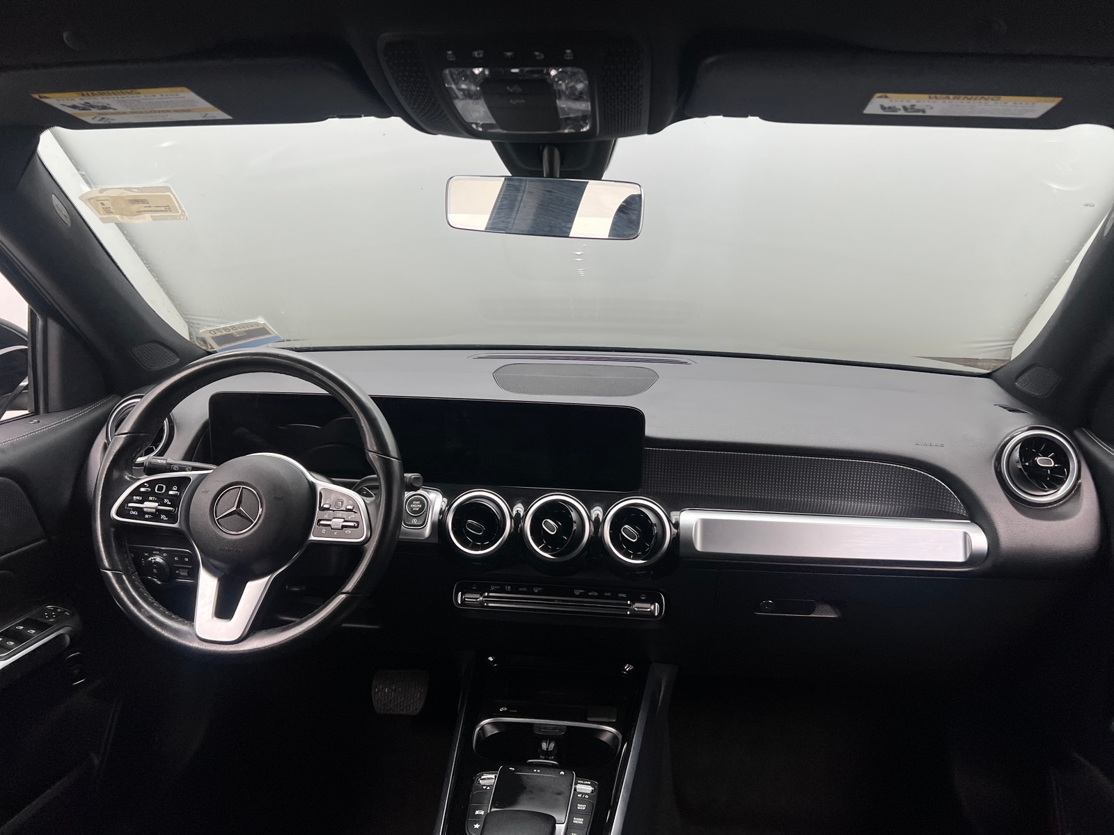 Thumbnail: 2022 Mercedes-Benz GLB - 2
