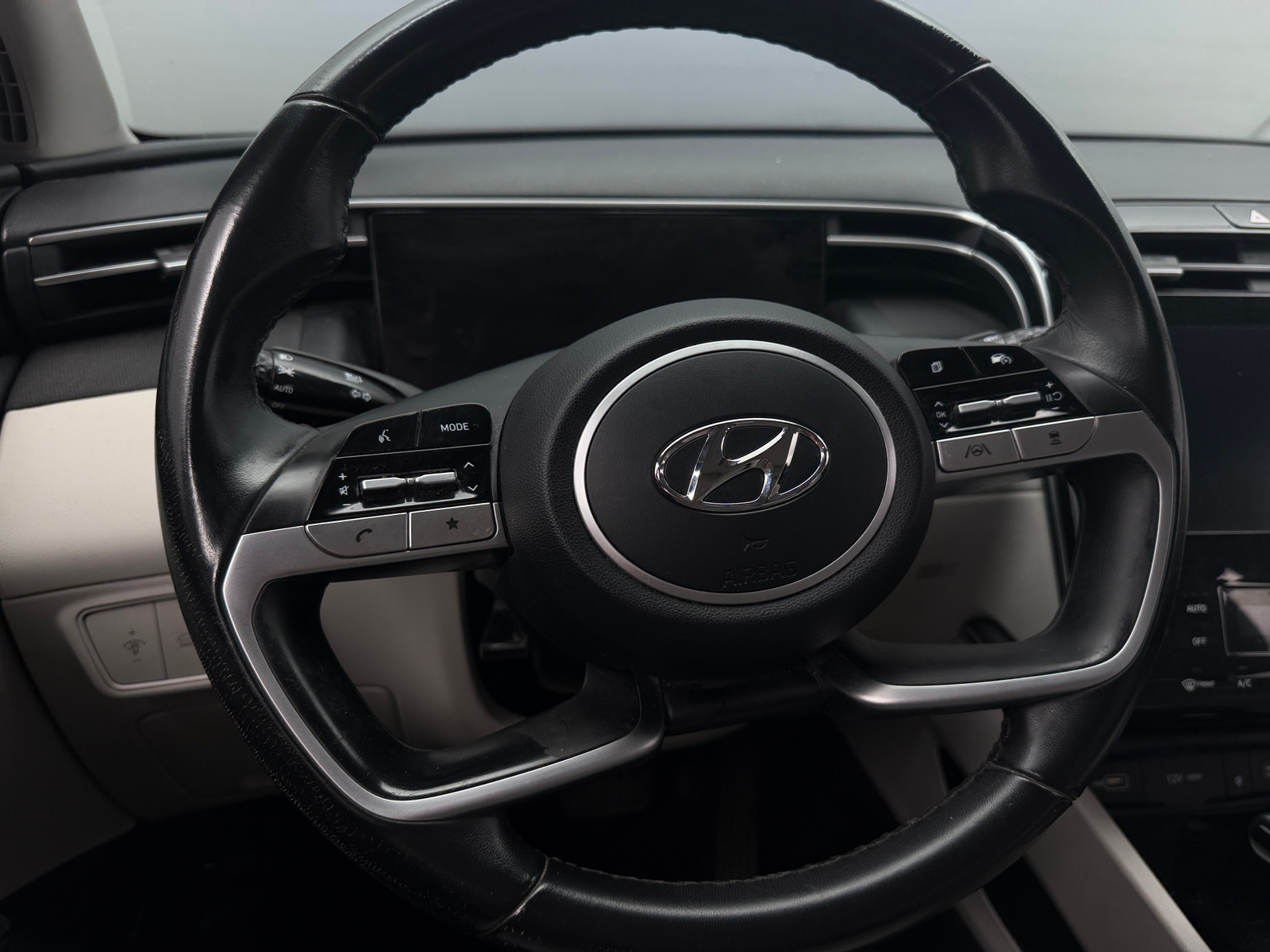 Thumbnail: 2022 Hyundai Tucson - 4
