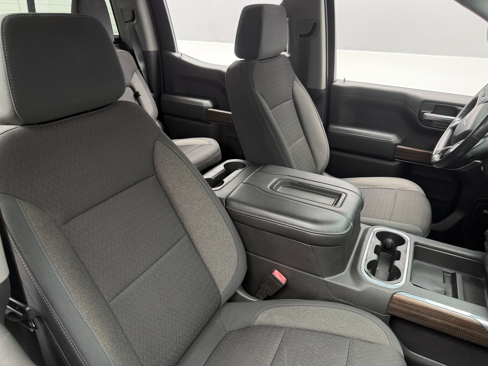 Thumbnail: 2020 Chevrolet Silverado 1500 - 2