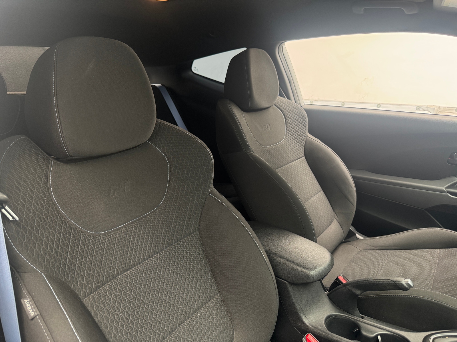 Thumbnail: 2020 Hyundai Veloster - 2