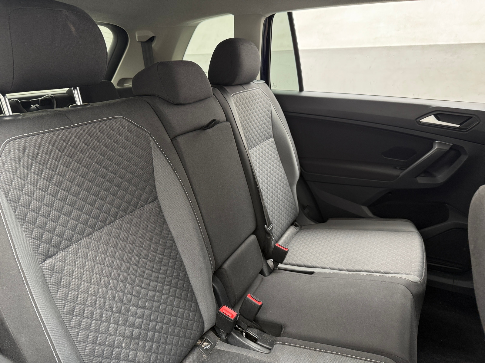 Thumbnail: 2021 Volkswagen Tiguan - 6