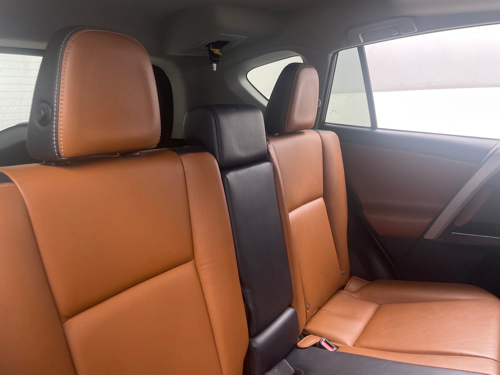 Thumbnail: 2017 Toyota RAV4 - 6