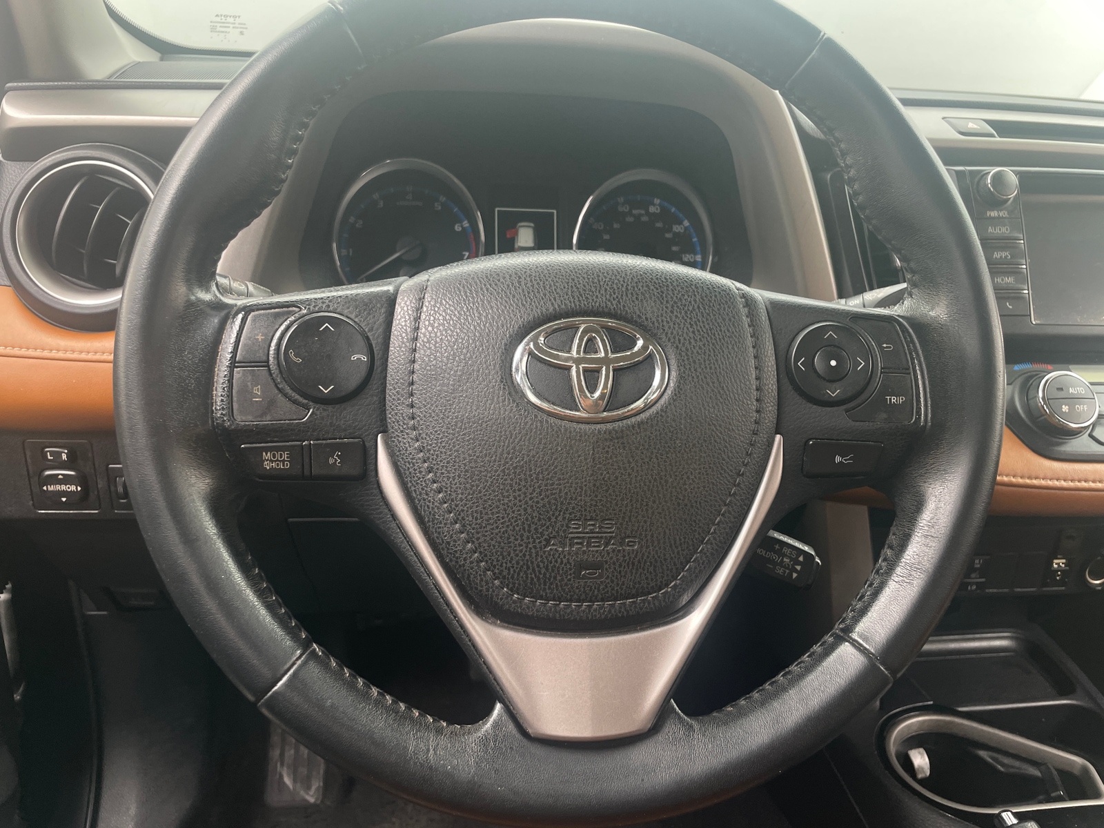 Thumbnail: 2017 Toyota RAV4 - 5