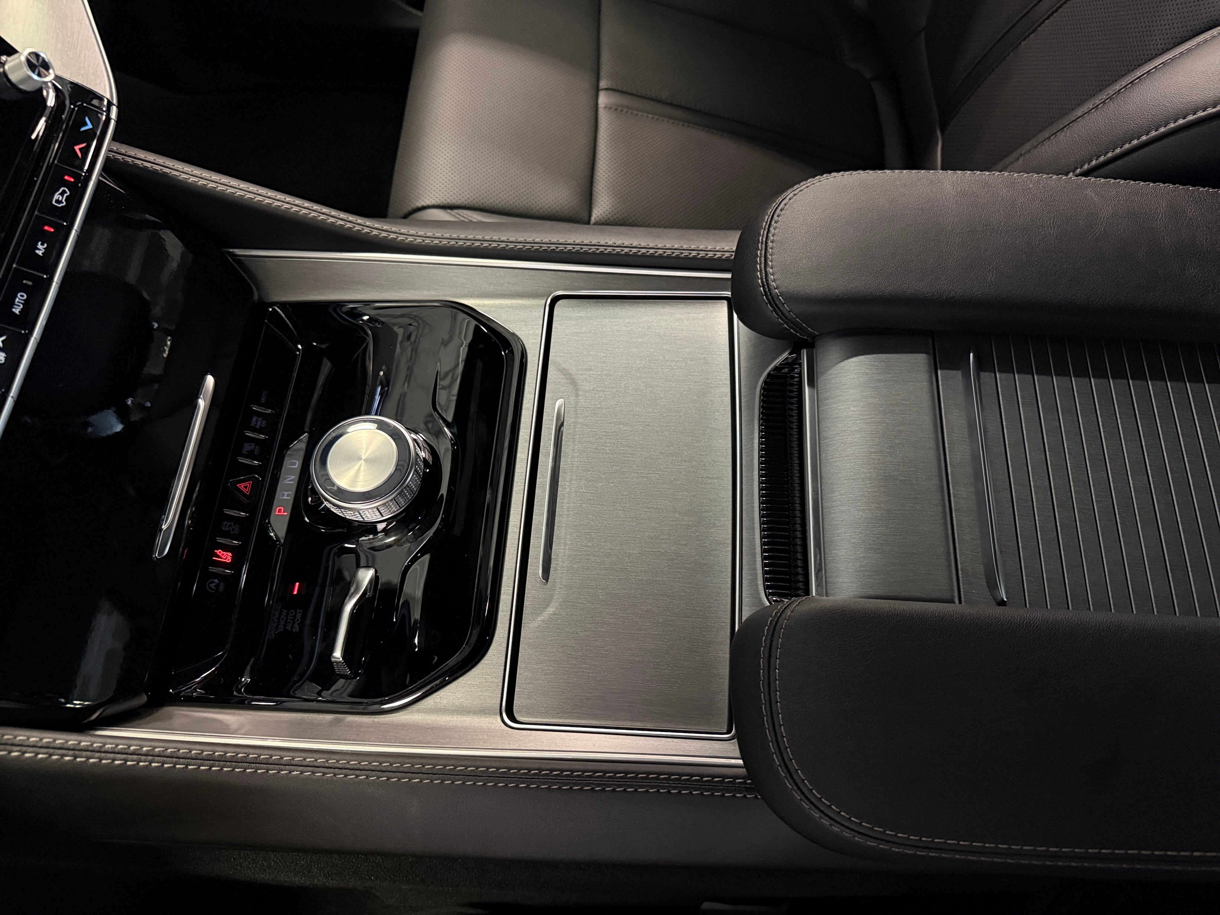 2026 Jeep Grand Wagoneer L