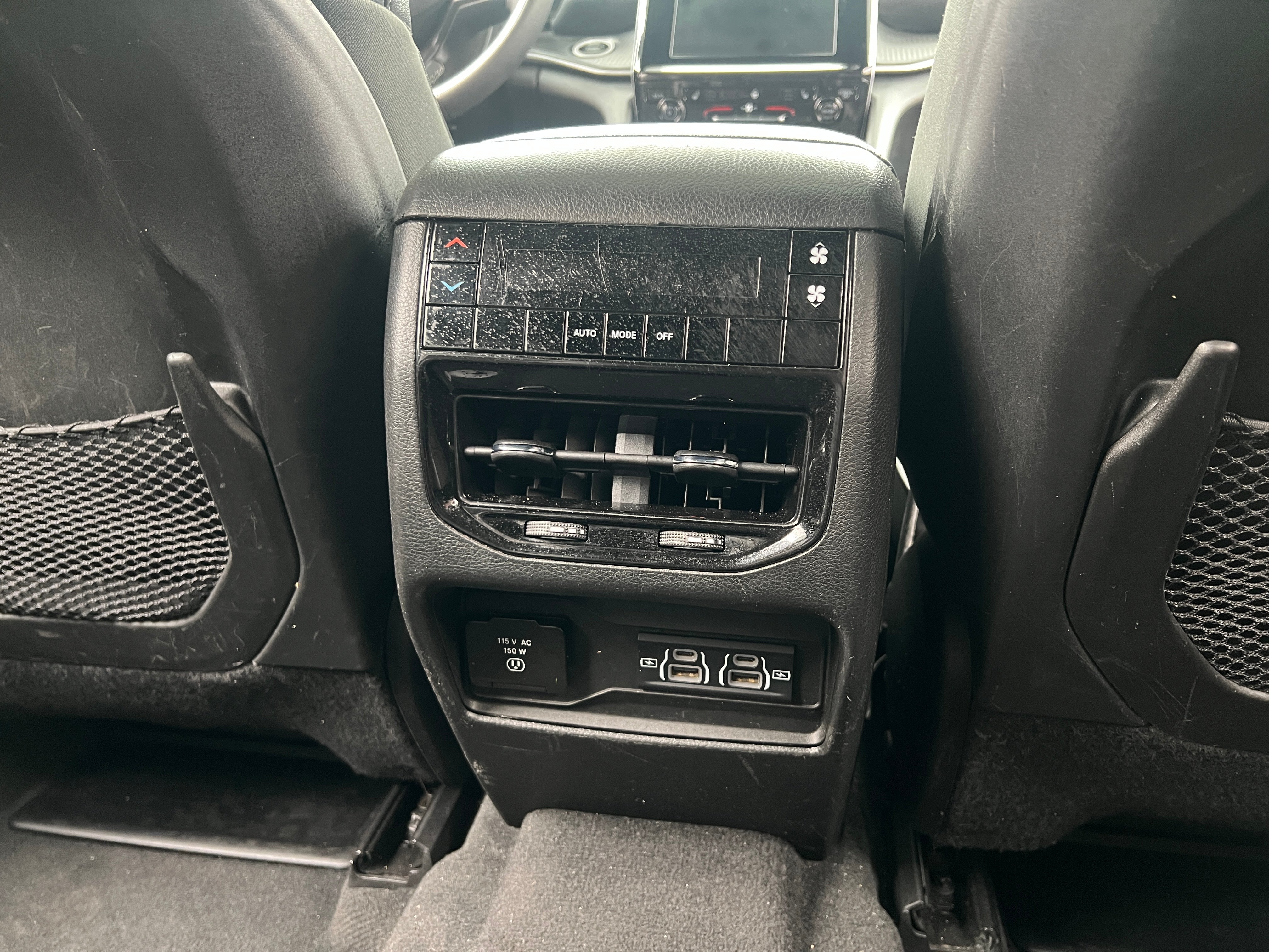 2023 Jeep Grand Cherokee L Altitude - Photo 3