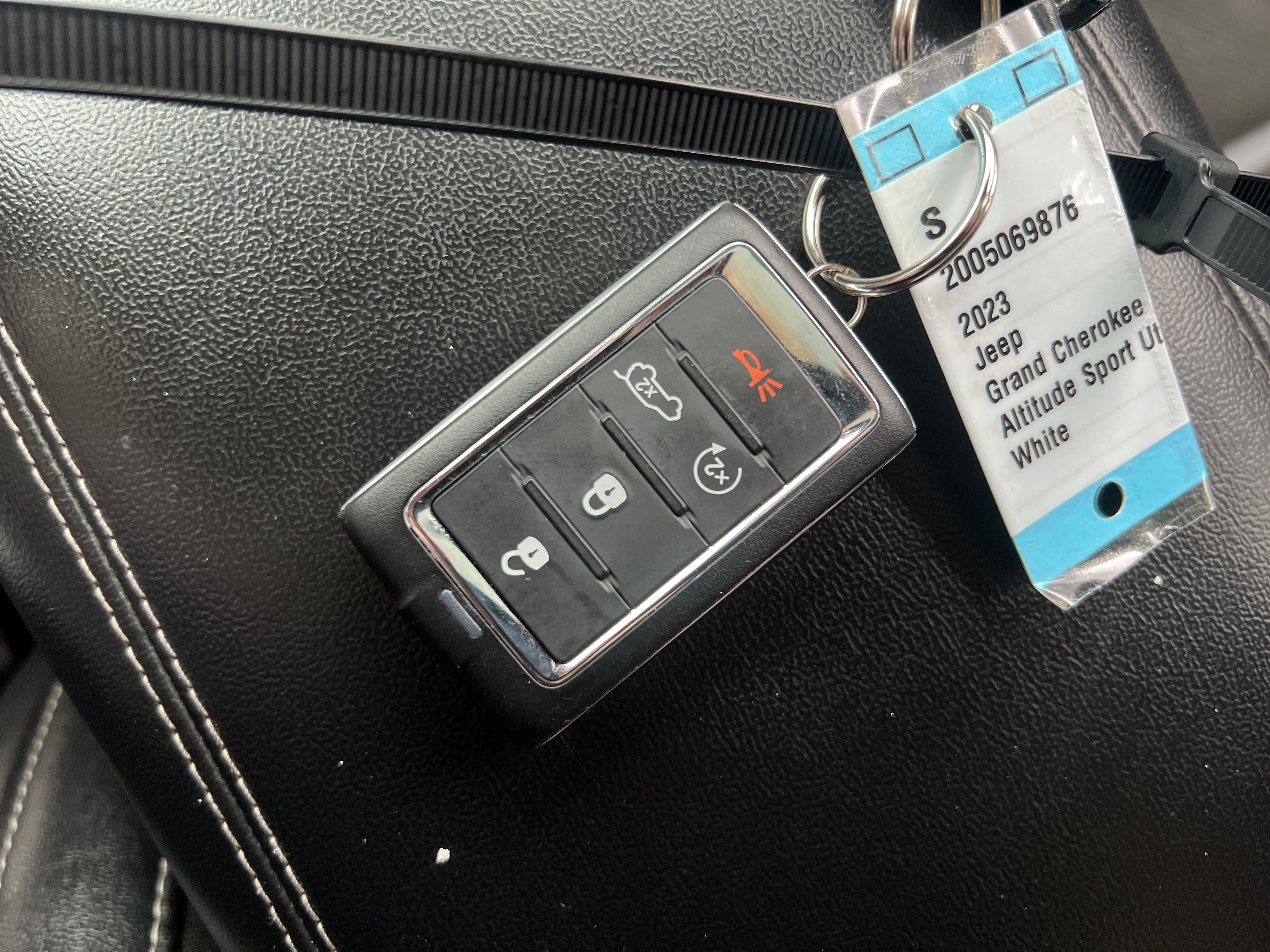 2023 Jeep Grand Cherokee L Altitude - Photo 17