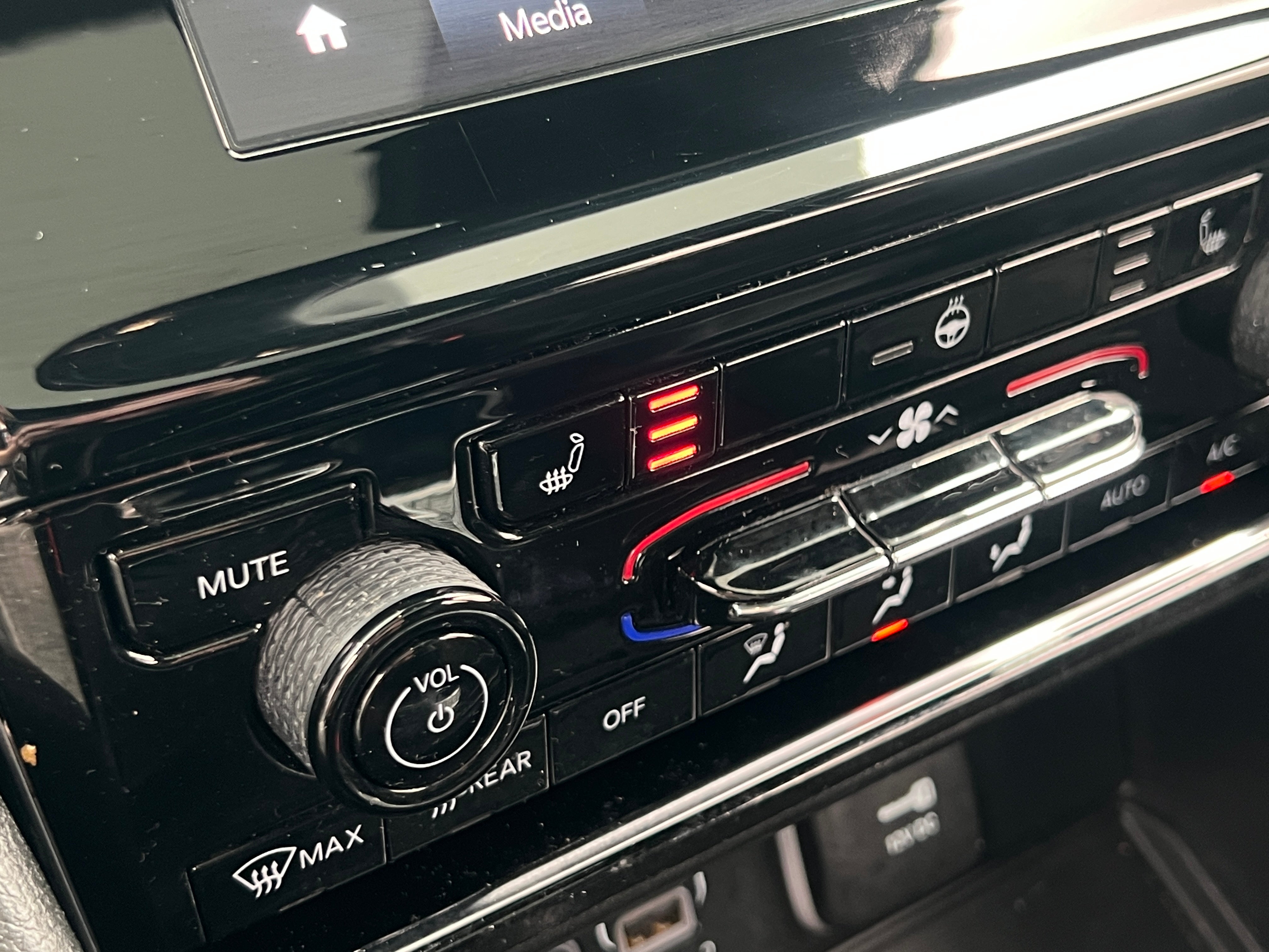 2023 Jeep Grand Cherokee L Altitude - Photo 11