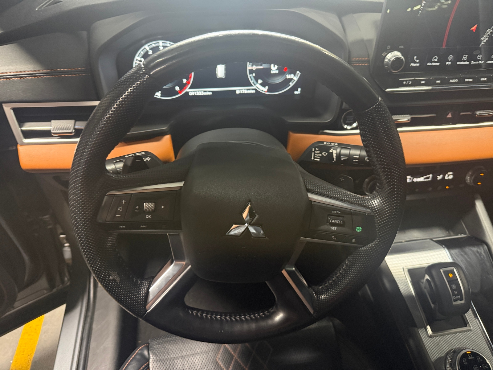 Thumbnail: 2022 Mitsubishi Outlander - 4