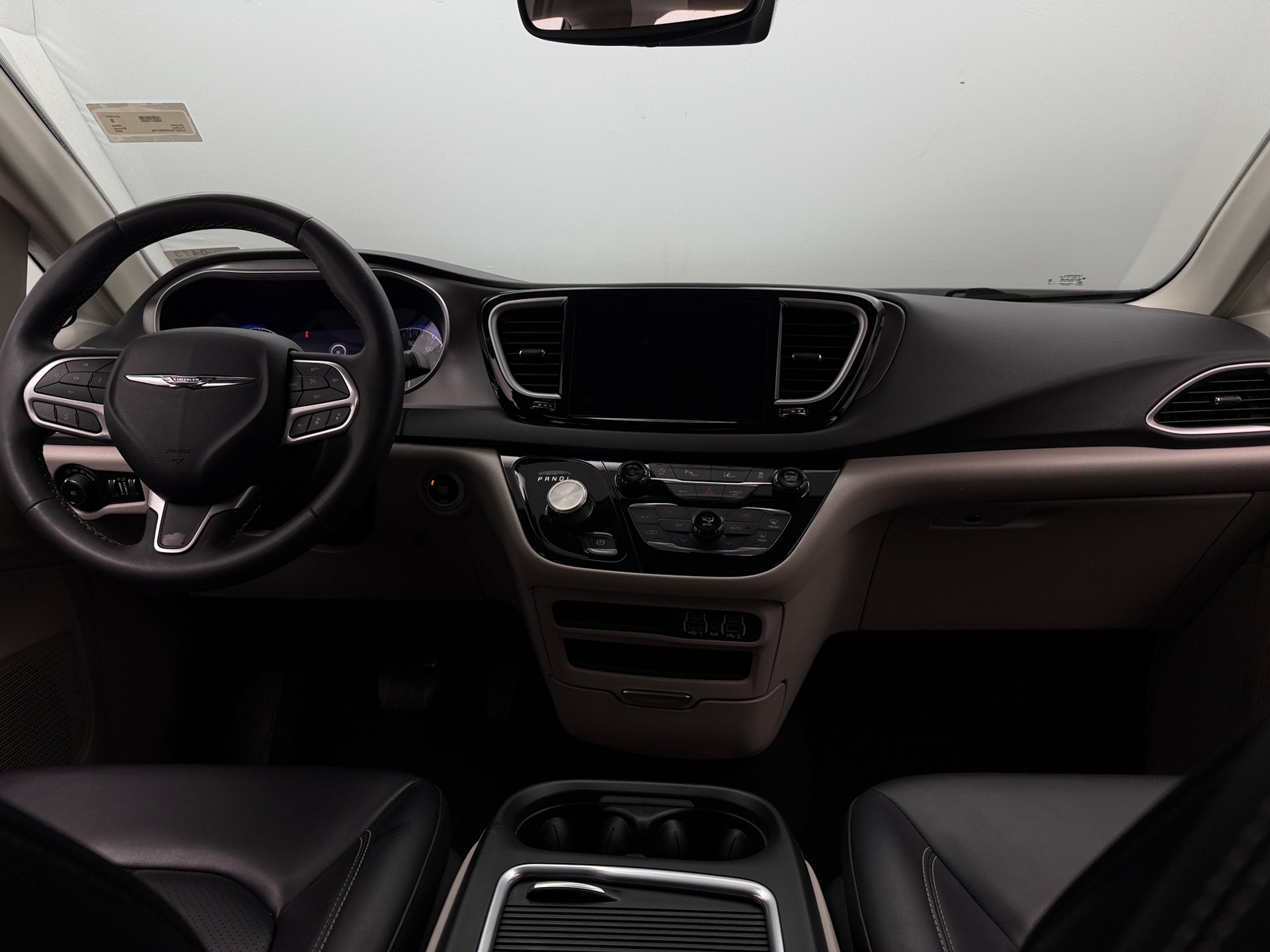 Thumbnail: 2023 Chrysler Pacifica - 2