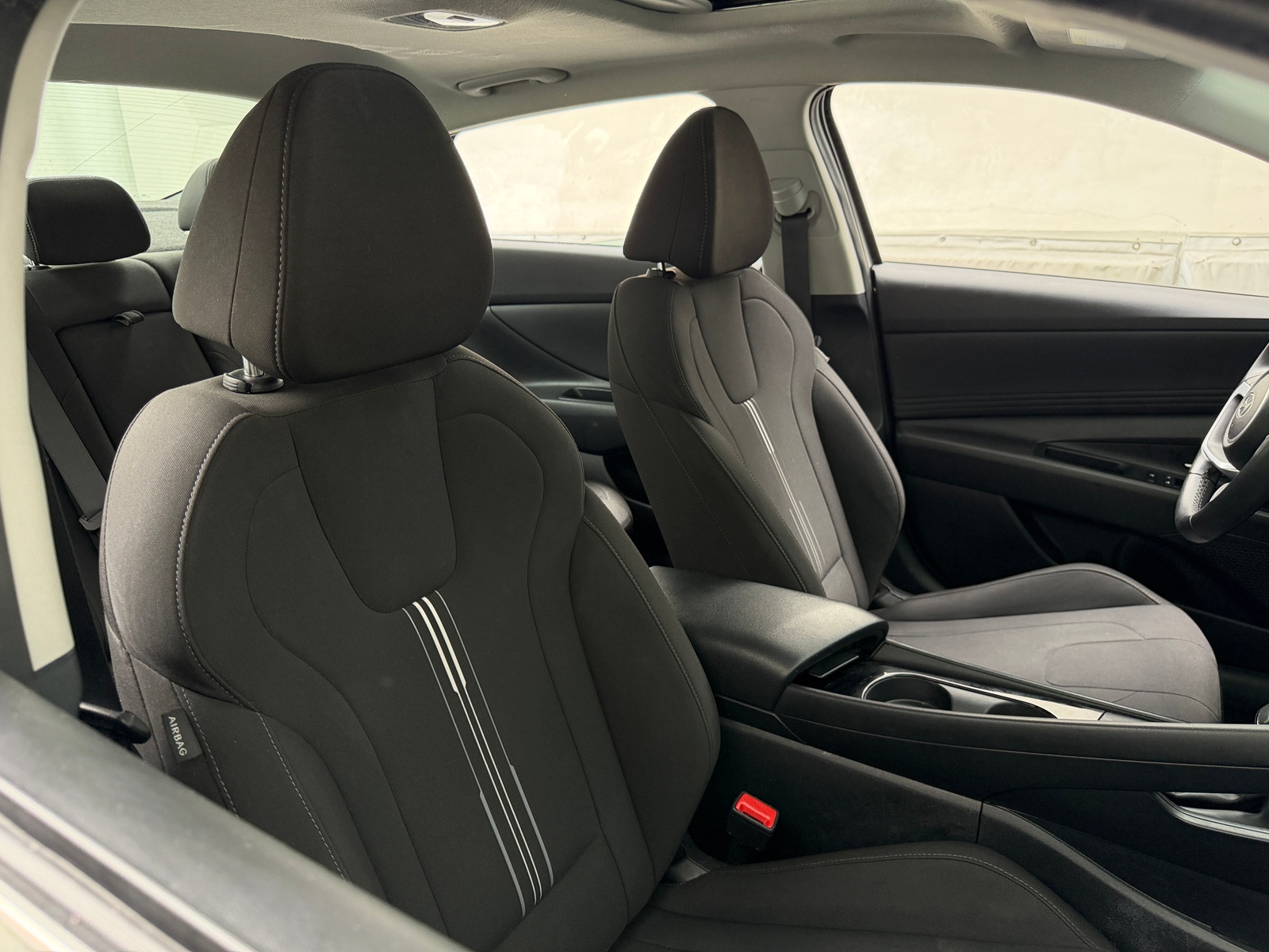 Thumbnail: 2025 Hyundai Elantra - 2