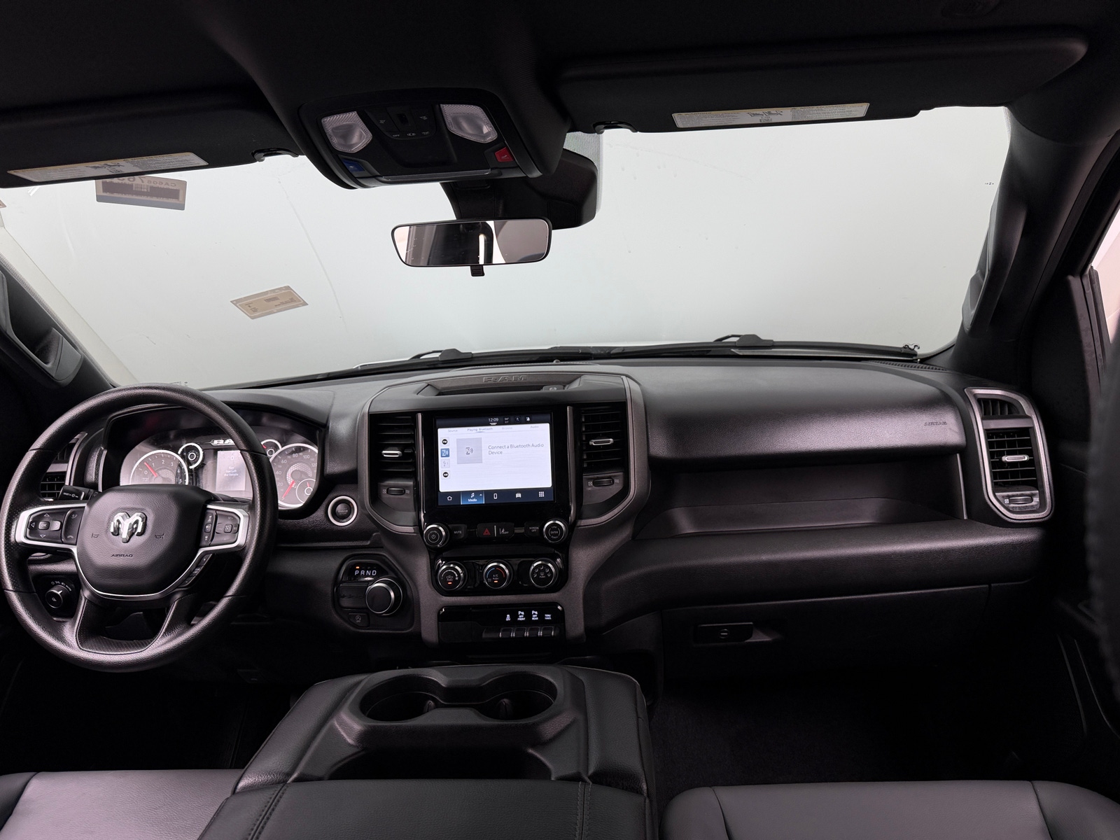 Thumbnail: 2025 RAM 1500 - 3